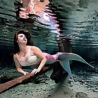 پری دریایی Deep Blue | وبلاگ Deep Blue